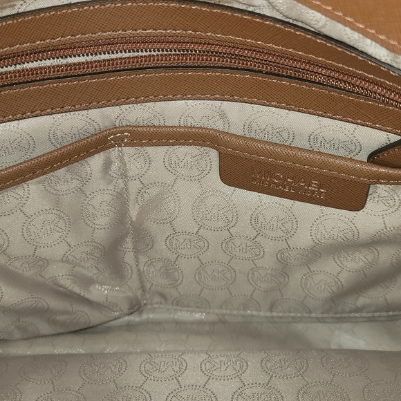 Michael Kors bag, purse, computer tote, carry on - Picture 6 of 9